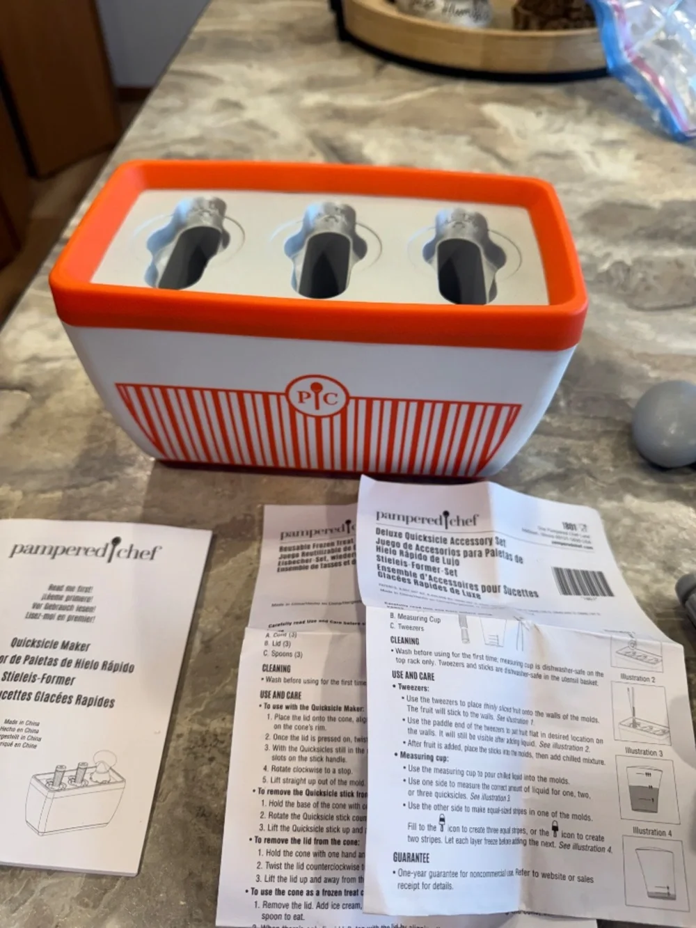 The Pampered Chef Quick Sicle Maker Model # 1799